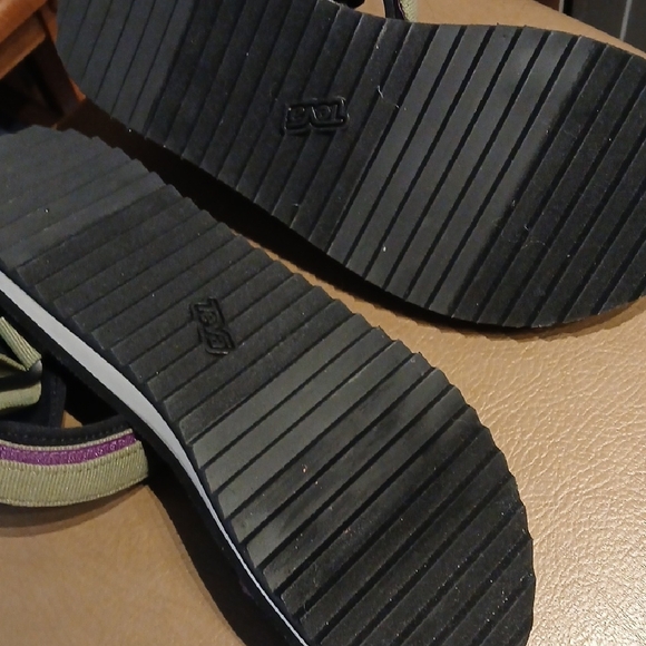 Teva Olive and Violet Adventure Sandals - Picture 2 of 5